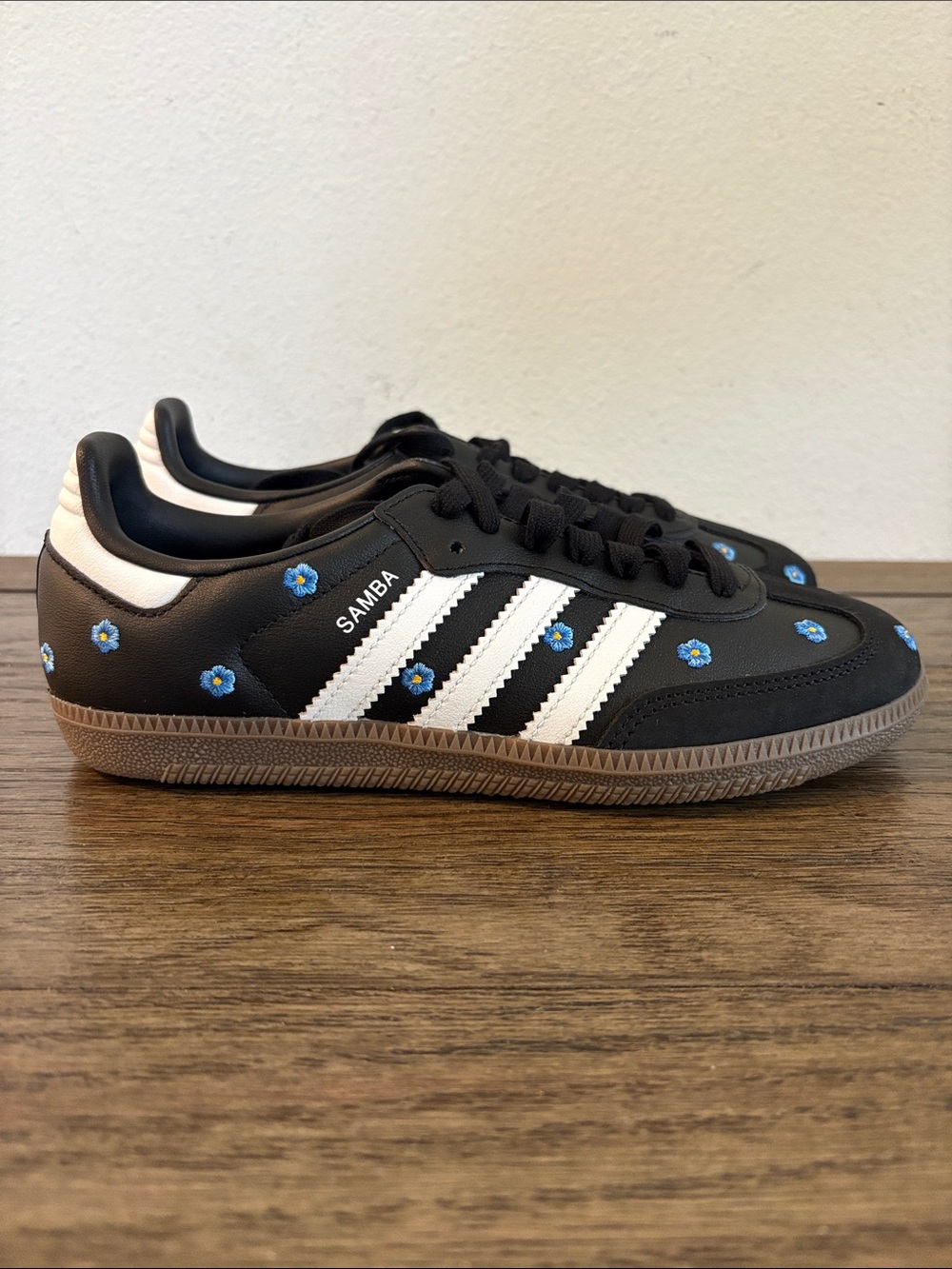 NEW [adidas] Samba Blue Floral Black Classic Low-Top Sneakers Shoes Women’s 6 - Picture 6 of 16